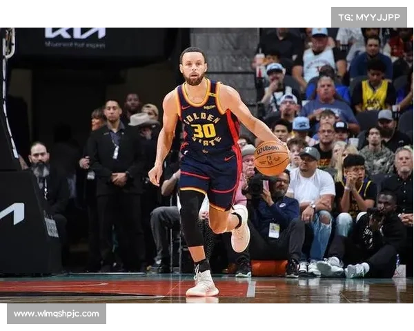 16日NBA前瞻:威少冲击26000分里程碑 库里率勇士剑指7连胜 16日NBA前瞻:威少冲击26000分里程碑 库里率勇士剑指7连胜